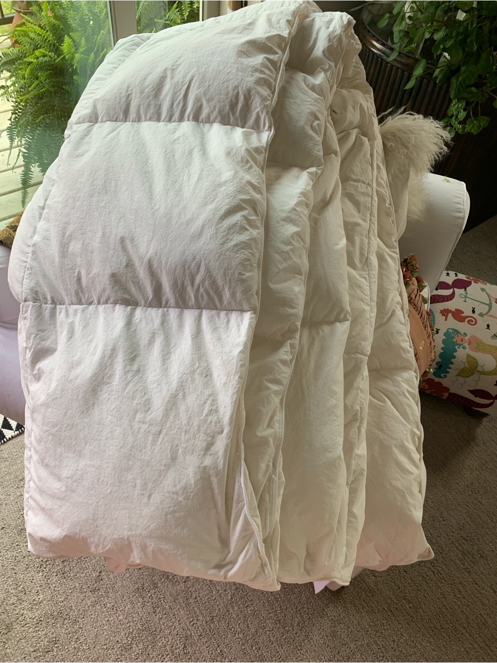 Queen 90”x85” White Down Comforter 100% Cotton EUC
